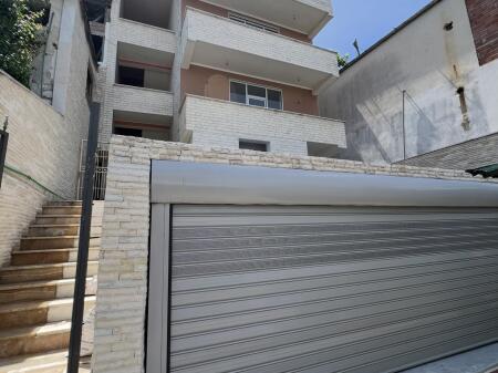 Villa di 4 piani in vendita in Via Fuat Toptani vicino alle Ville Tedesche 