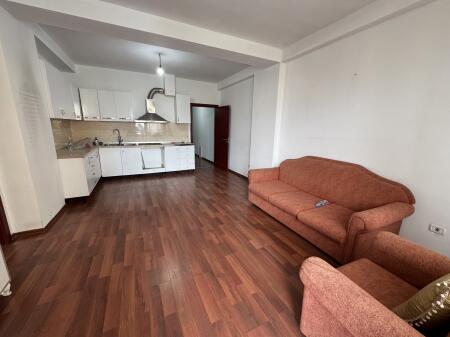 Qera Apartament 2+1+2  Pjeserisht e mobiluar  Kati 3,pallat me ashensor  Astir prane bar artistit  Cmimi 250€ kontrate max deri ne fund te korrikut
