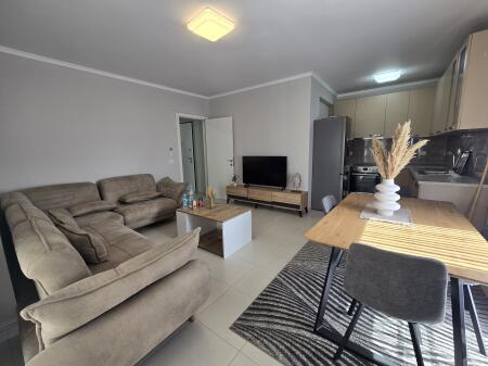 *Apartament  2+1+Ballkon me Qira*
