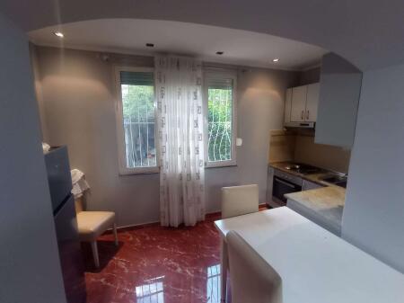 Apartament 1+1 me Qera Ali Demi