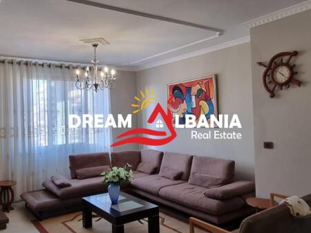 Appartamento 3+1+2 in affitto in via Kavaja vicino a 21 Dhjetori a Tirana (ID 4231326)