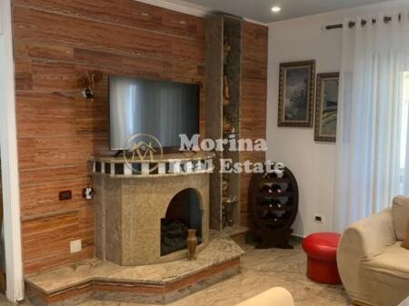 Affitto Appartamento 2+1, Viale Zogu 1, 900 Euro/mese