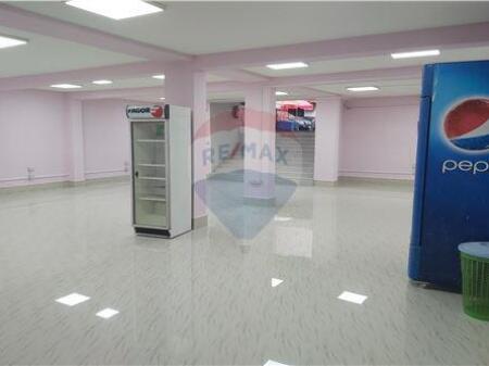 Ambient biznesi me qira tek Blv.Bajram Curri! !