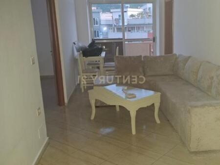 Apartament 3+1 me qira, Fresk