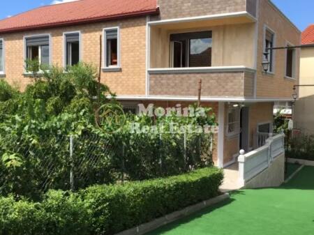 Shitet Vile 3 kateshe, te Rruga Josif Budo, 450000 Euro