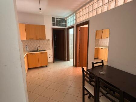 Jeoet me qera apartament ne astir tek artisti 2+1+2+ballkon