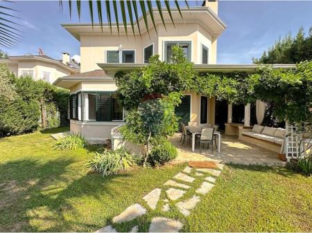 Villa su 3 piani in affitto, Tuscany Villas