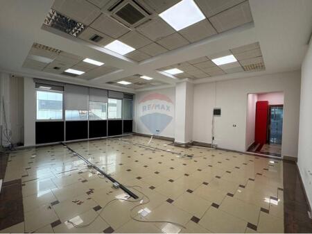 Ambient per Zyra te Galeria !