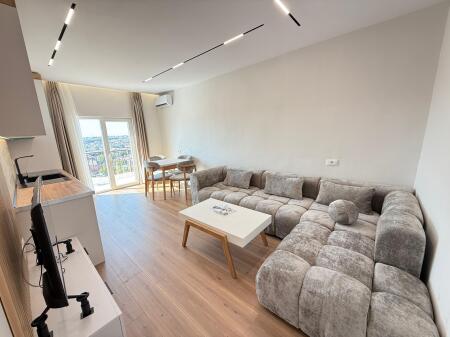 Apartment 2+1+veranda Kinostudio for sale