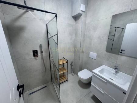 AFFITTIAMO APPARTAMENTO 2+1+2 IN VIA DURRËSIT
