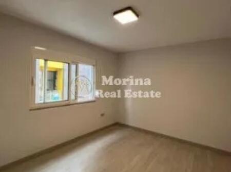 Affitto, Locale Commerciale, Piramide, 700 euro/mese