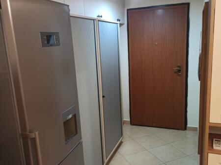 Apartament me qera 3+1+2 tek Liqeni i Thate