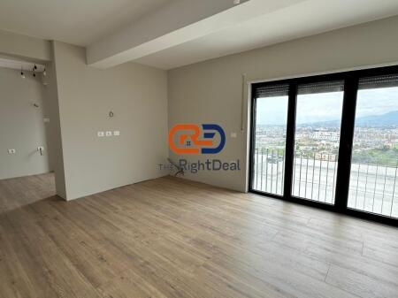 Tek Rezidenca Kodra e Diellit 2, Shitet Apartament 3+1+2, Me Super Pamje!!