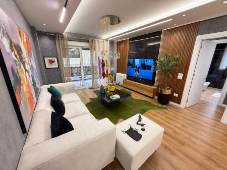 Shitet Apartament 2+1+2 Kompleksi Colombo