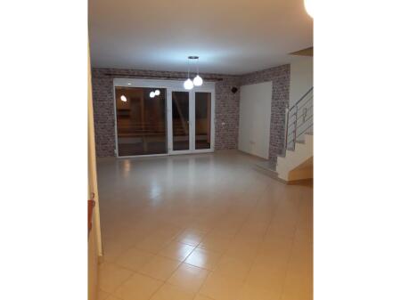 Shitet, Duplex 3+1+2, Rezidenca Kodra e Diellit 1, Tiranë.