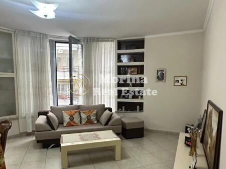Qera, Apartament 1+1, Tregu Elektrik, 550 Euro/Muaj
