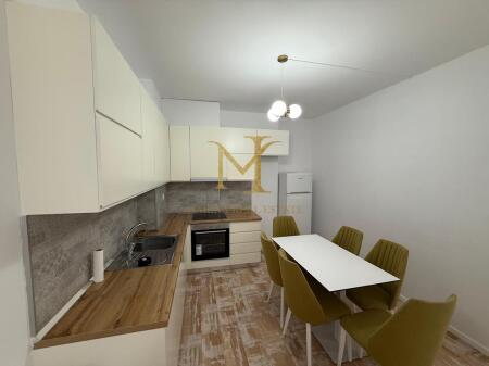 Appartamento 2+1 in affitto a Plazh, Durazzo, Albania, prima stazione!