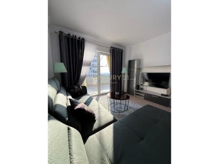 Appartamento in Affitto – Zona “5 Maji”, Tirana 2+1+2