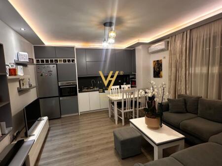 2+1+BLK ME QIRA NE SELITE 600 EURO
