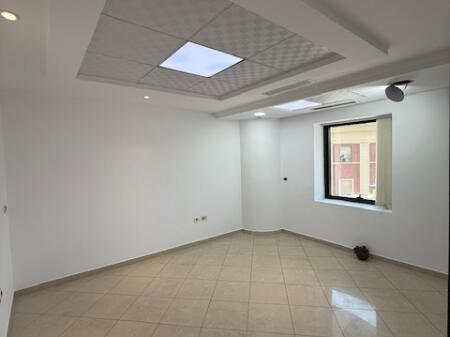 Okazion apartament 3+1 ne shitje! Mbi komunen e Parisit