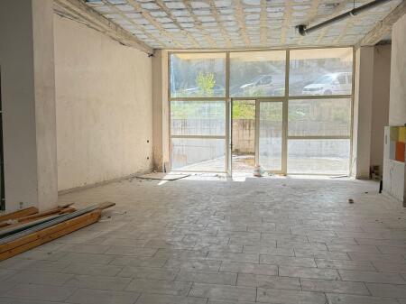 🏢Business Premises for Sale | 📍Liqeni i Thatë | 📐111m²