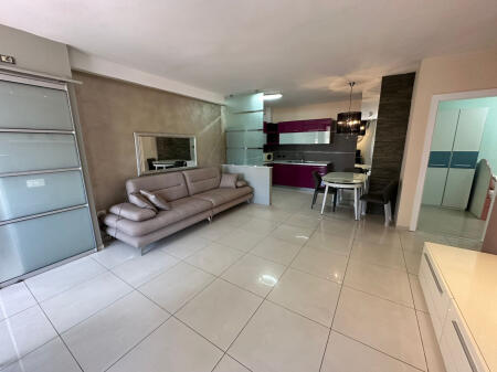 Appartamento in affitto 3+1 a Pazari i Ri (ID B230172) Tirane