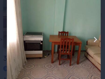 Apartament 2+1. 30000 leke.Prane tregut te Medreses.