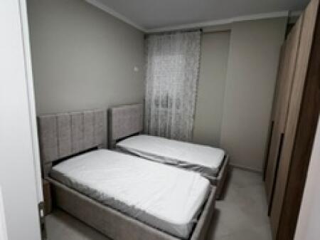 Jepet 2+1 me qera ne Astir I sapo mobiluar me 500€