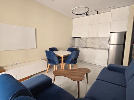 Jepet me qera Apartament 1+1, me siperfaqe 65m2.