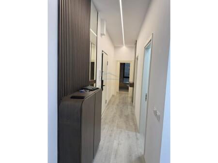 Qera, Apartament 2+1+2+2 Poste Parkimi, Ish Dogana, Tirane
