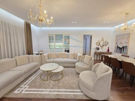 Shitet apartament 3+1+3+ 2 post parkimi Kompleksi Delijorgji