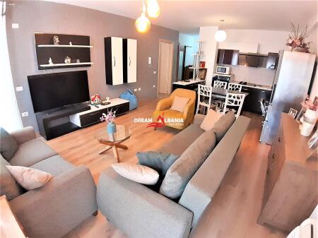 Appartamento 3+1 in affitto nel complesso Kontakt a Tirana (ID 4231217)