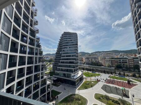 Apartament për shitje 2+1+2 tualete +Post Parkimi, ”Lake View Residence” Tiranë.
