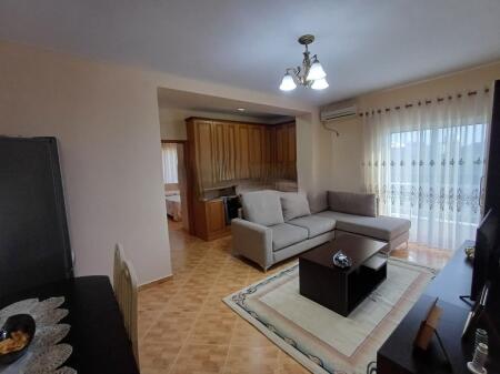 JEPET ME QIRA APARTAMENT 2+1+2 PRANE MATERNITETIT TE RI ! 600 € /Muaj