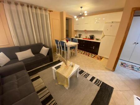super apartament me qira 10 minuta nga Qendra