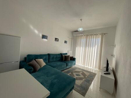 Apartament 1+1 me qira tek Rrota e Kuqe