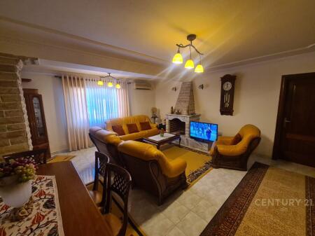 🏢 SHITET APARTAMENT 4+1+2 – PRANË STADIUMIT DINAMO