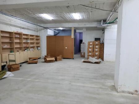 MAGAZINË ME QIRA 170 M2 ASTIR 550 EURO