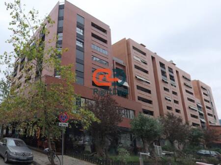 Tek Rruga Jordan Misja, Shitet Apartament 2+1+2 Me Planimetri Te Rregullt !