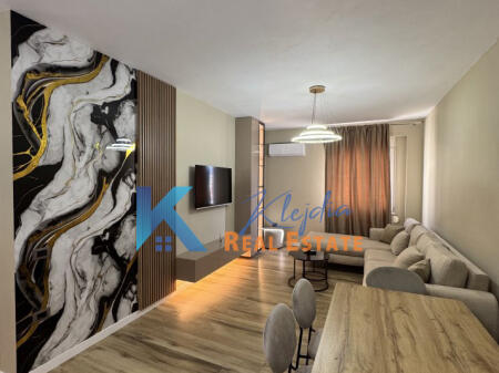 Appartamento 1+1 in affitto a 21 Dhjetori, complesso Star