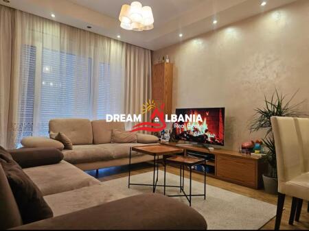 Jepet me Qera Apartament 3+1 te Kodra e Diellit 1 (ID 4231469)
