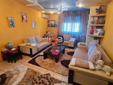 Prane Gjimnazit "Partizani", Shitet Apartament 2+1, Me Hapesira Te Bollshme !