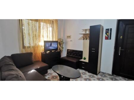 Casa 1+1 in Affitto a Frigoriferi, Tirana - 430 € /Mese