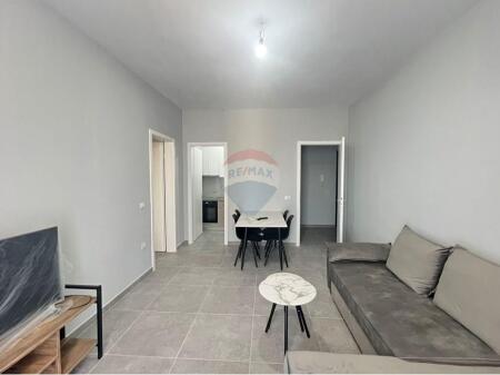 Apartament  2+1+2+ Post Parkimi Rruga e Ullishtes