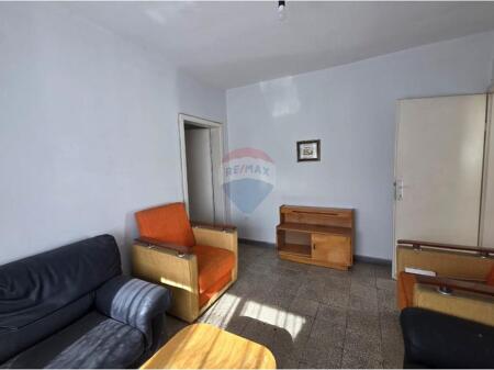 APARTAMENT 2+1+KUZHINE E VECUAR PER QIRA!