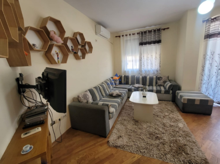 SHITET APARTAMENT 1+1+BALLKON "RRUGA E THESARIT, FRESK" 91.000 EURO.