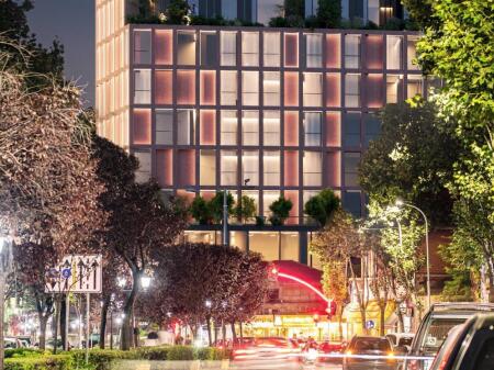 ZYRE ME QERA DUBLEX 532.8 M2 RRUGA E KAVAJES 16.000 EURO