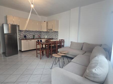 APARTAMENT 2+1 ME QERA SHKEMBI I KAVAJES