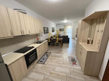 JEPET ME QERA APARTAMENT 1+1 NE ZONEN E PLEPAVE !!