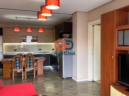 Vicino al Giardino Botanico, Appartamento 2+1 in Affitto, Con Planimetria Regolare Totalmente Investito!!